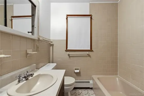 27 Allapartus Circle Ossining NY 10562