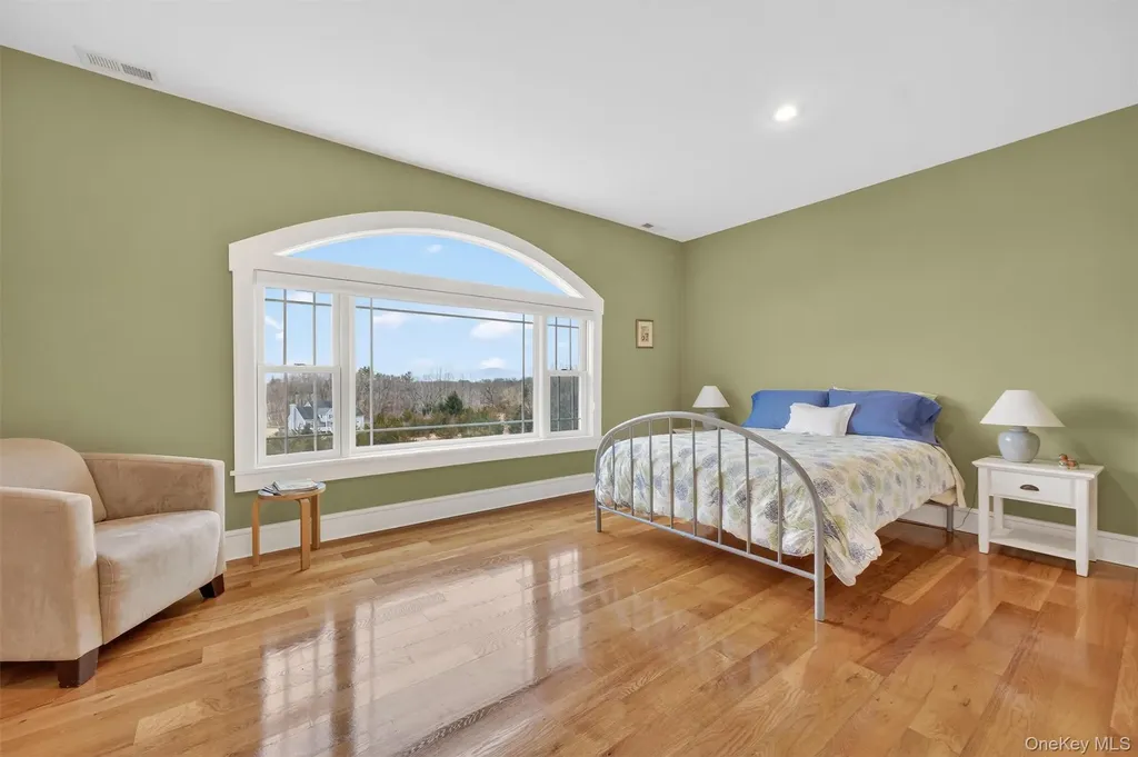 48 Eastview Lane Red Hook NY 12571