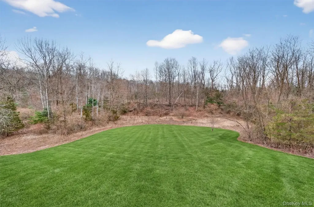 48 Eastview Lane Red Hook NY 12571
