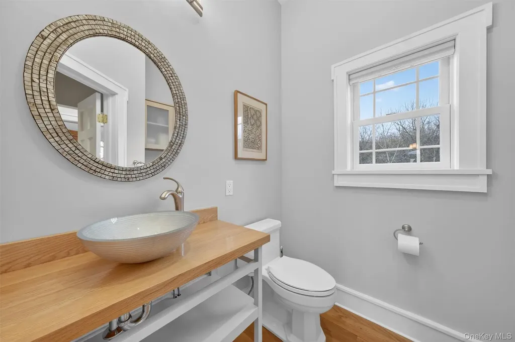 48 Eastview Lane Red Hook NY 12571