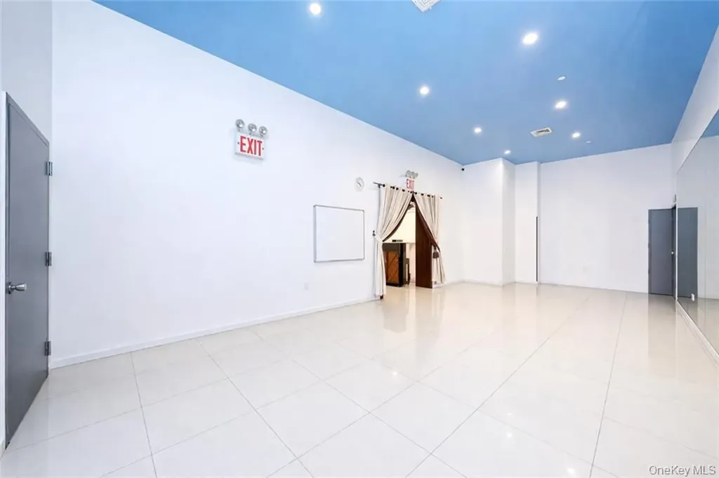 366 Kings Highway Brooklyn NY 11223
