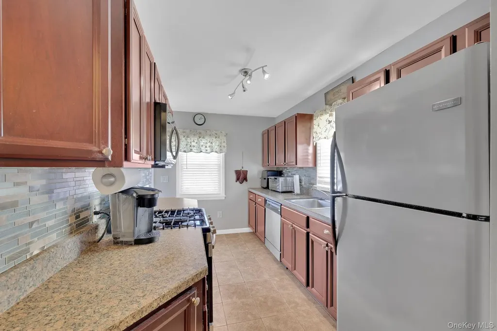 10 Renfrewshire Drive Middletown NY 10941