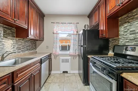 8737 Marengo Street Holliswood NY 11423
