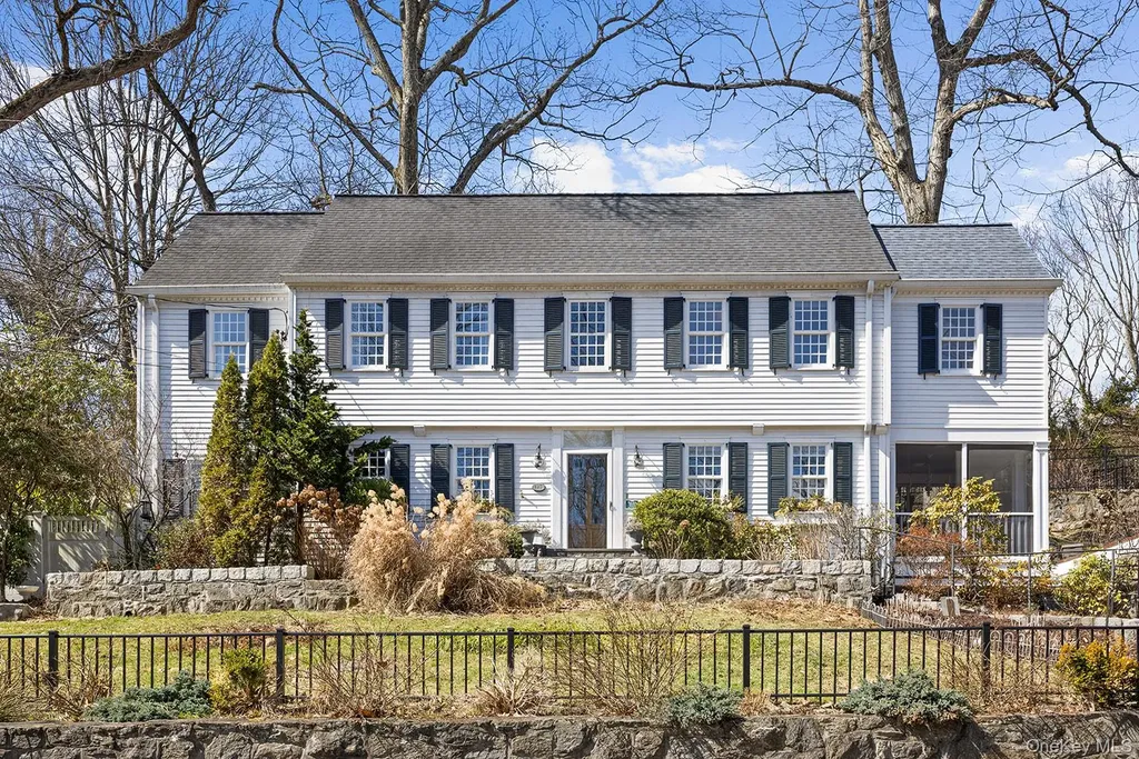 147 Valley Stream Road E Larchmont NY 10538