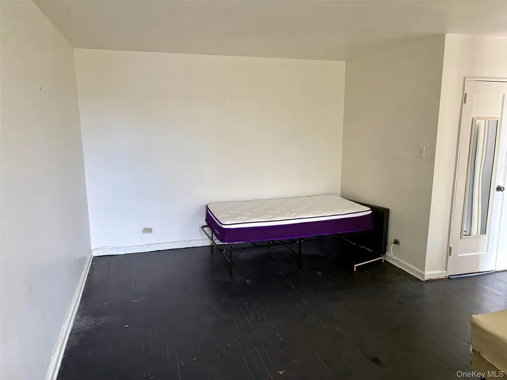 14018 Burden Crescent Jamaica NY 11435