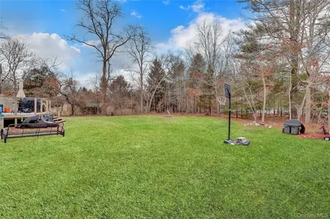 187 Hot Water Street Manorville NY 11949