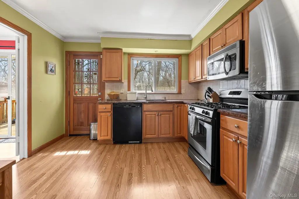 67 Duell Road White Plains NY 10603