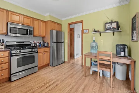 67 Duell Road White Plains NY 10603
