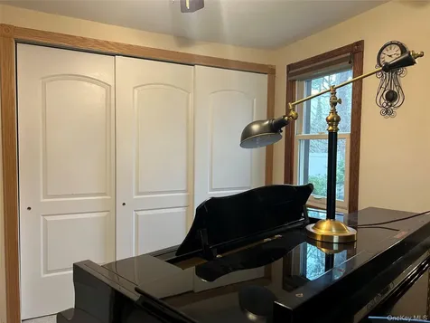 5 Slade Place Bay Shore NY 11706