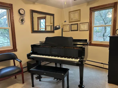 5 Slade Place Bay Shore NY 11706