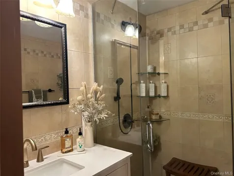 5 Slade Place Bay Shore NY 11706