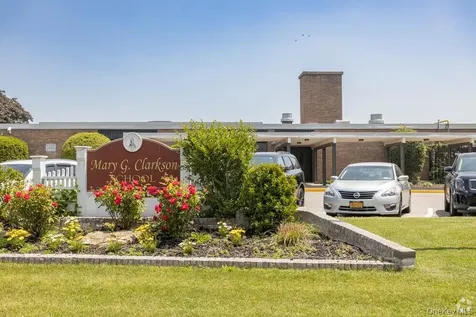 5 Slade Place Bay Shore NY 11706