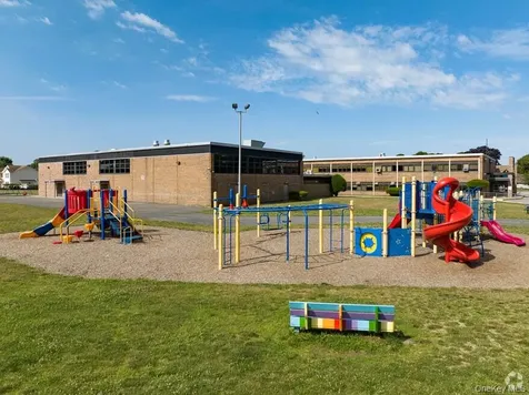 5 Slade Place Bay Shore NY 11706