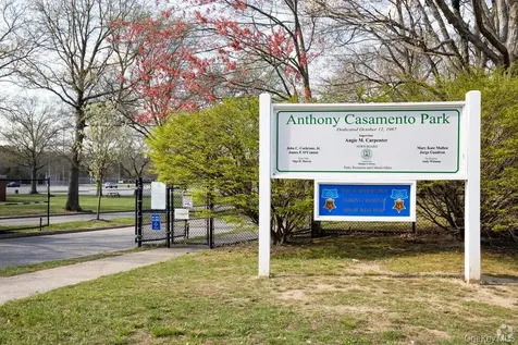 5 Slade Place Bay Shore NY 11706