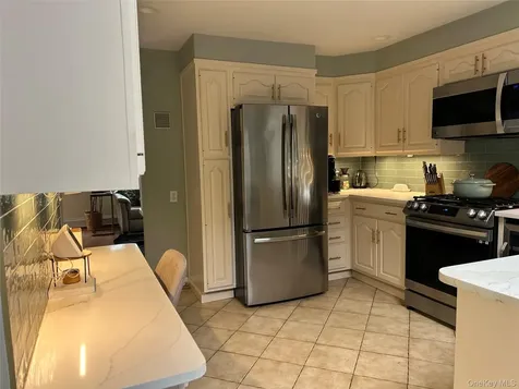 5 Slade Place Bay Shore NY 11706