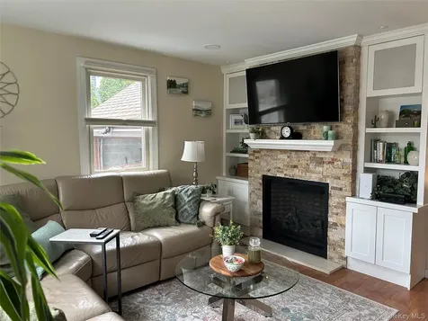 5 Slade Place Bay Shore NY 11706