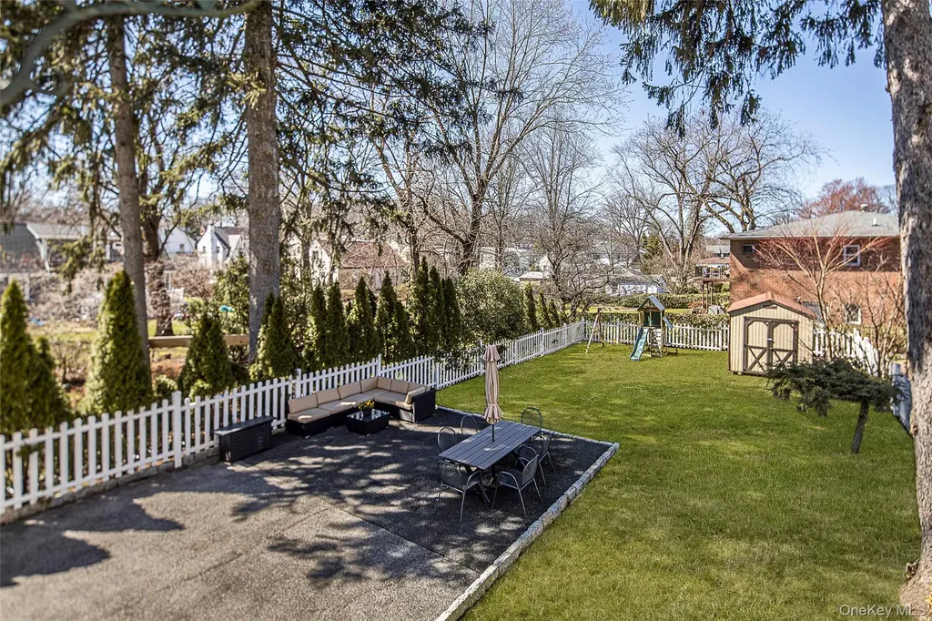 459 Bronxville Road Bronxville NY 10708