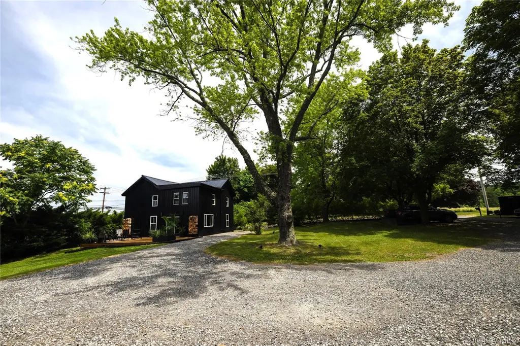 5628 State Route 9g Hudson NY 12534
