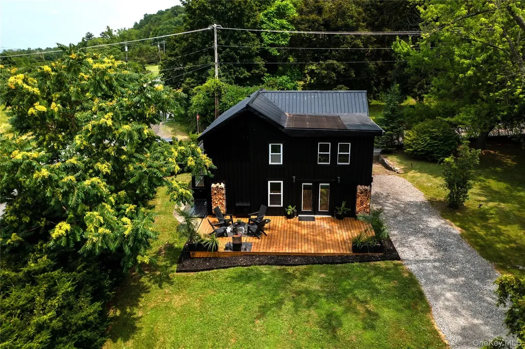 5628 State Route 9g Hudson NY 12534