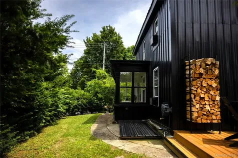 5628 State Route 9g Hudson NY 12534