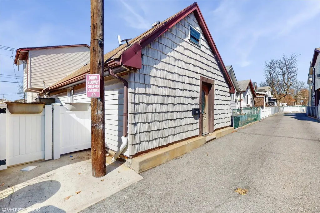 D132 Edgewater Bronx NY 10465