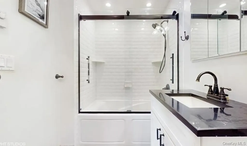 D132 Edgewater Bronx NY 10465