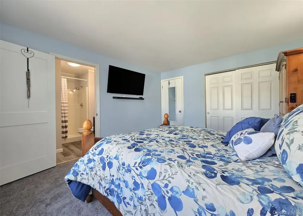 19 Appel Drive E Shirley NY 11967
