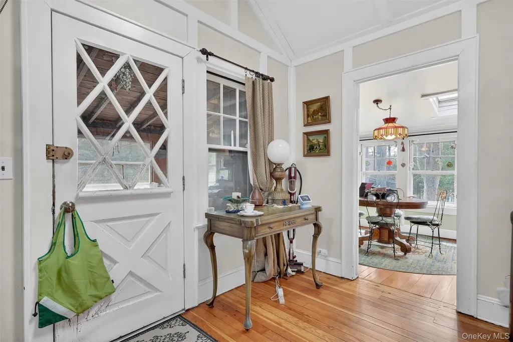 13 Perry Trail Carmel NY 10512