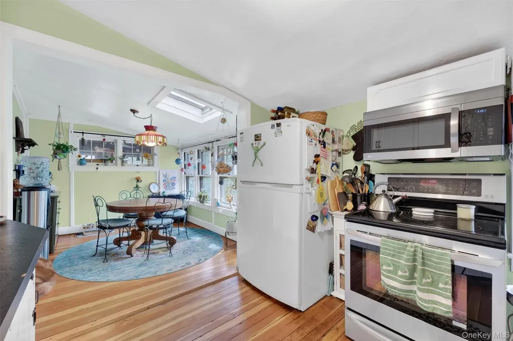 13 Perry Trail Carmel NY 10512