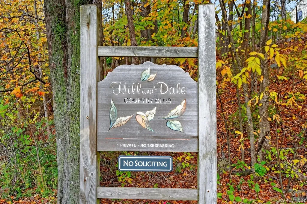 13 Perry Trail Carmel NY 10512