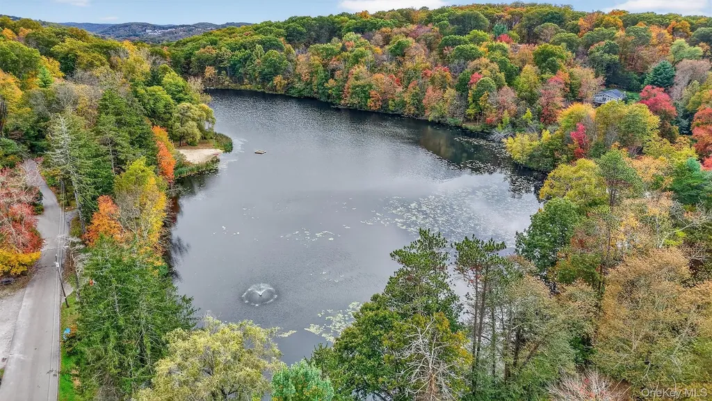 13 Perry Trail Carmel NY 10512