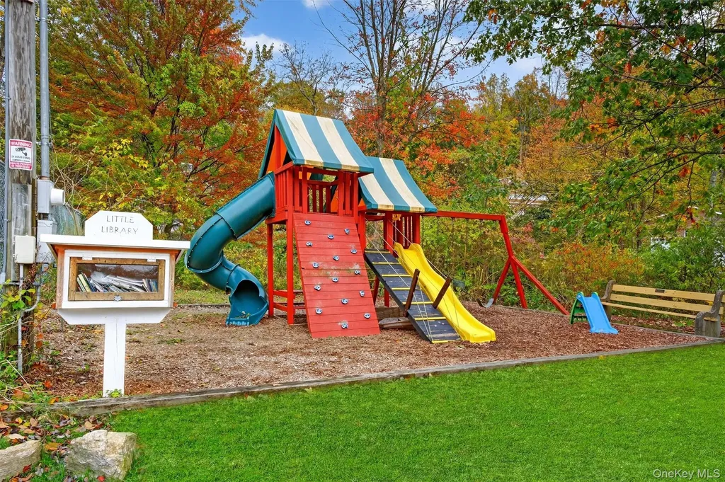 13 Perry Trail Carmel NY 10512