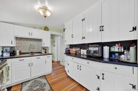 13 Perry Trail Carmel NY 10512