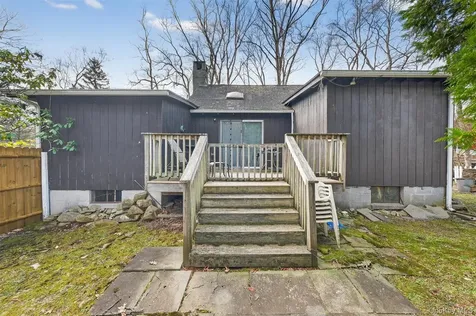 13 Perry Trail Carmel NY 10512