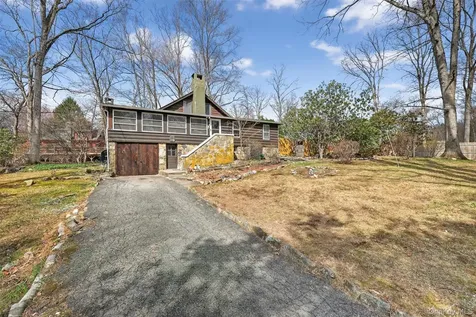 13 Perry Trail Carmel NY 10512
