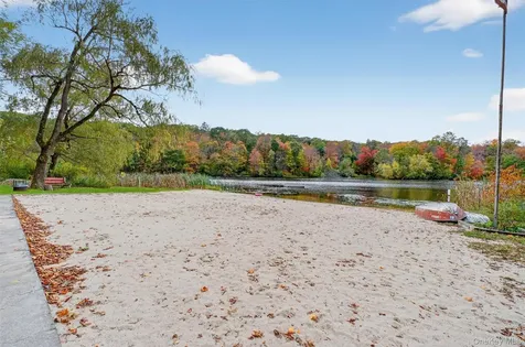 13 Perry Trail Carmel NY 10512