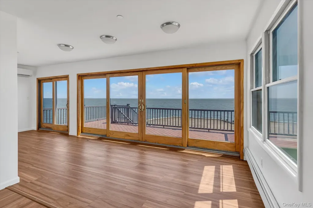 24 Milton Road Babylon NY 11702