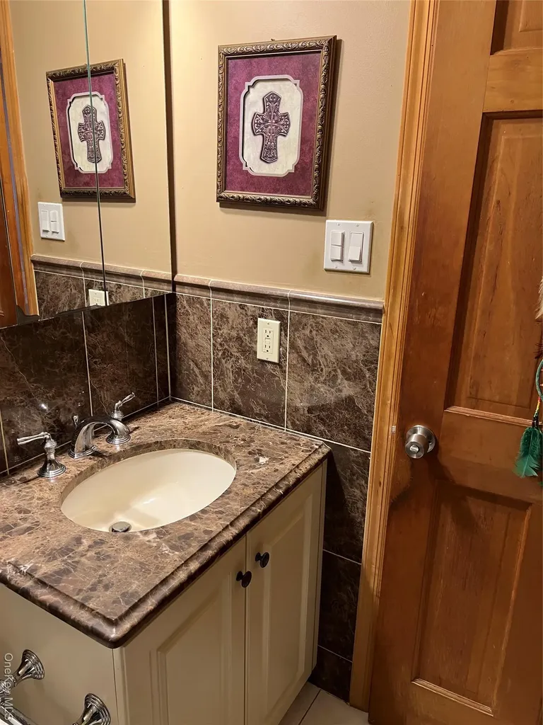 85 Riverside Avenue Massapequa NY 11758