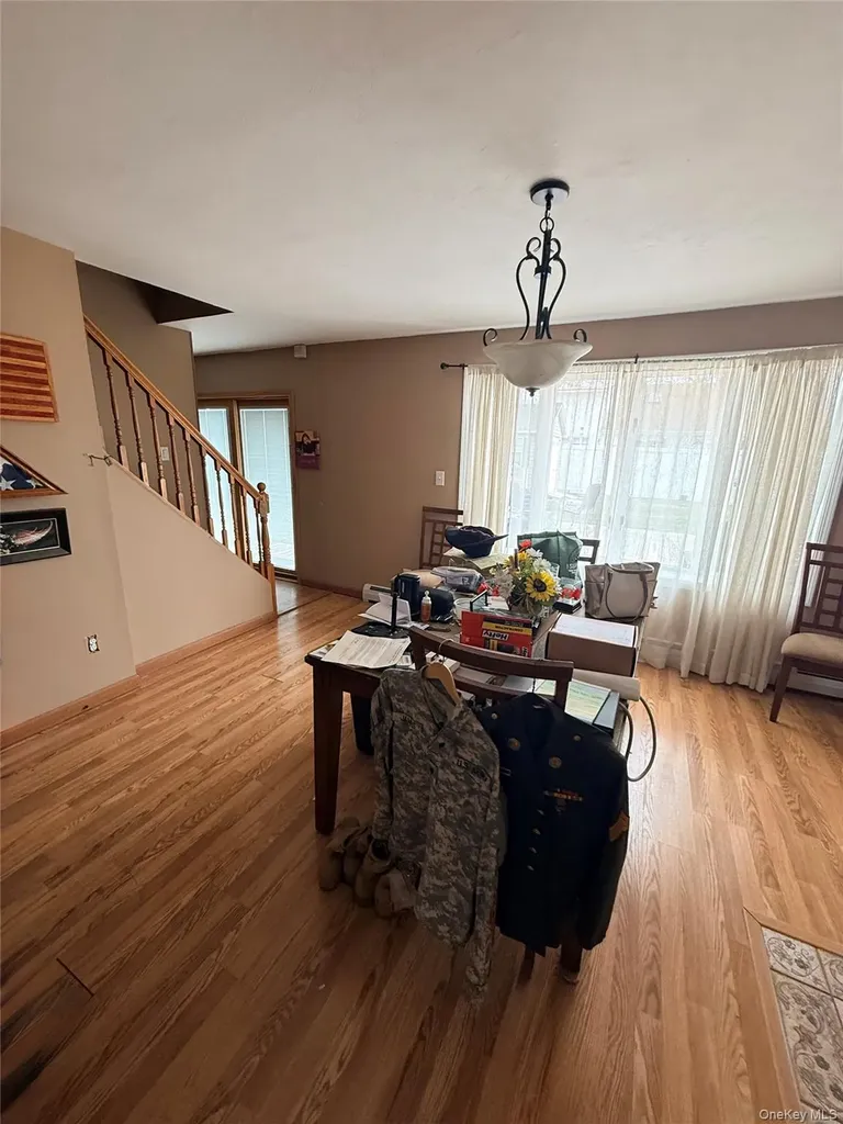 85 Riverside Avenue Massapequa NY 11758