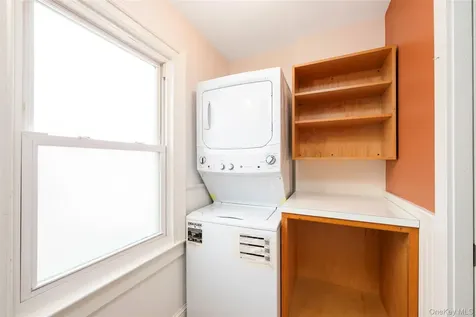 39 N Chestnut Street Beacon NY 12508