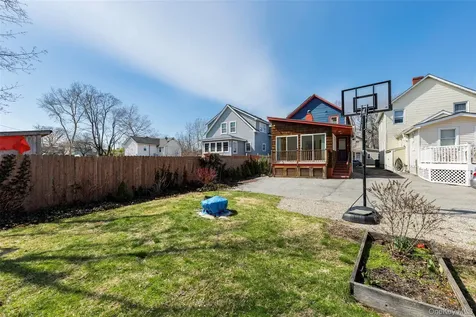 39 N Chestnut Street Beacon NY 12508