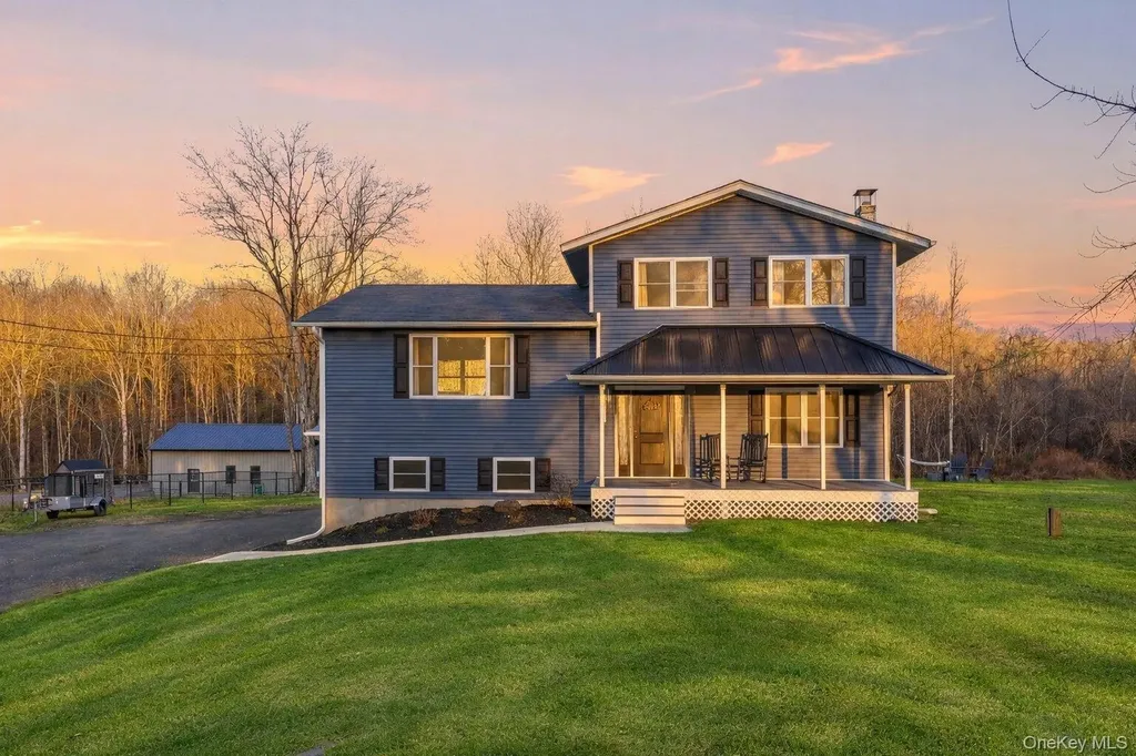 849 S Plank Road Slate Hill NY 10973