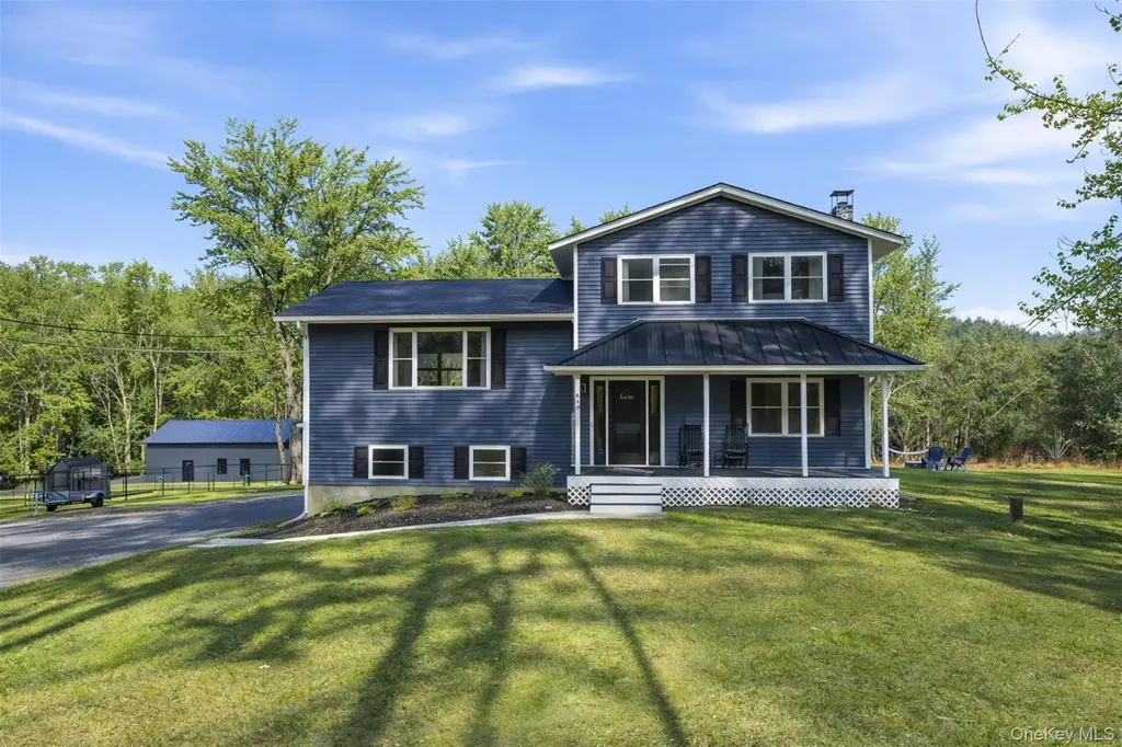 849 S Plank Road Slate Hill NY 10973