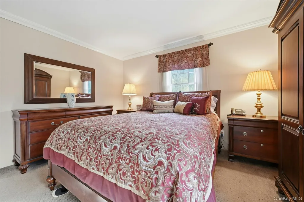 8 Kemswick Drive Stony Brook NY 11790