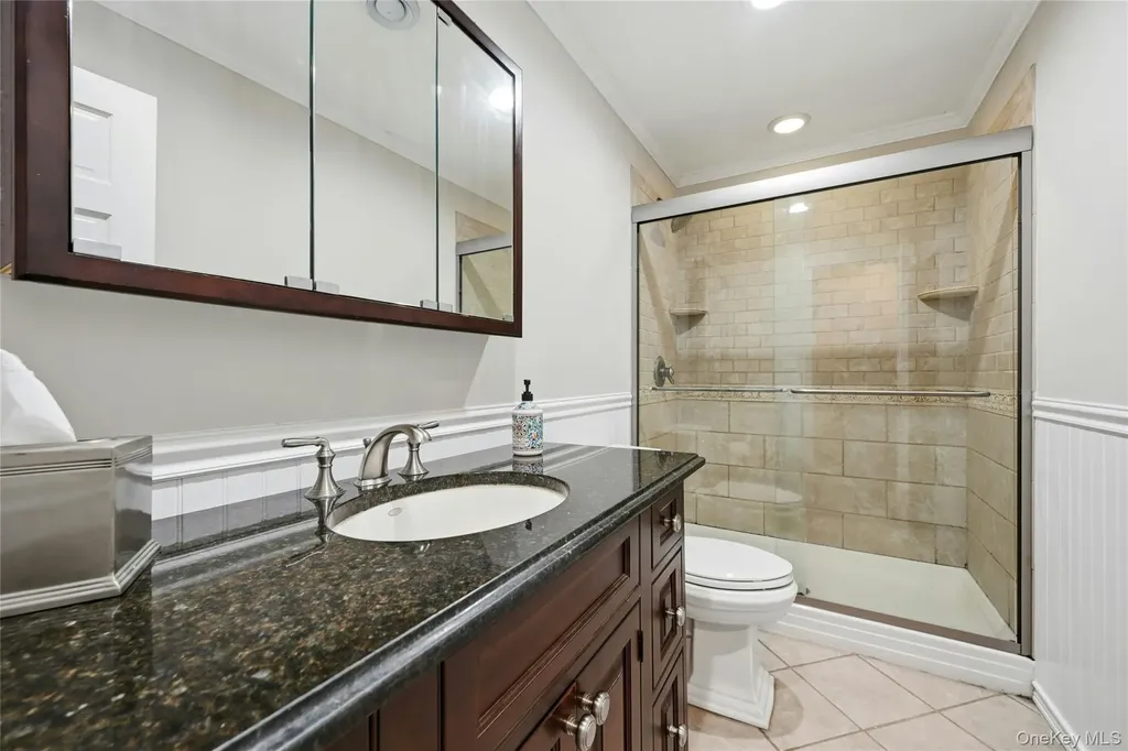 8 Kemswick Drive Stony Brook NY 11790