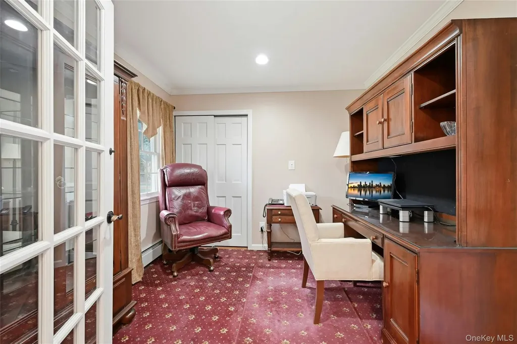 8 Kemswick Drive Stony Brook NY 11790