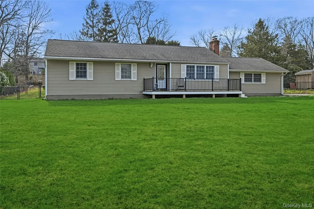 8 Kemswick Drive Stony Brook NY 11790