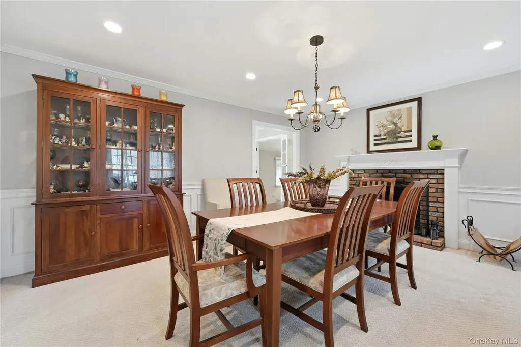8 Kemswick Drive Stony Brook NY 11790