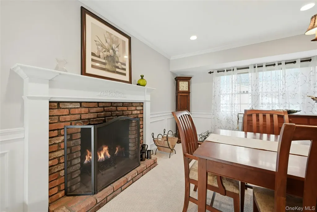 8 Kemswick Drive Stony Brook NY 11790