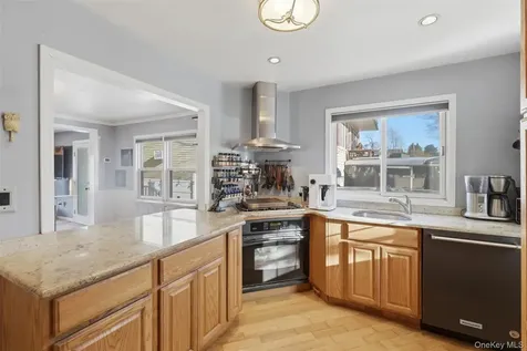203 Lake Shore Drive Mahopac NY 10541